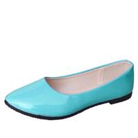 Oversized flat heeled shoes